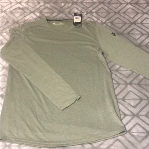 Under armour long sleeve tee
